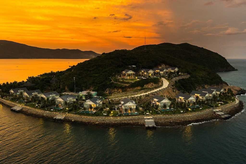 review-resort-dao-hon-tam-nha-trang-2.jpg